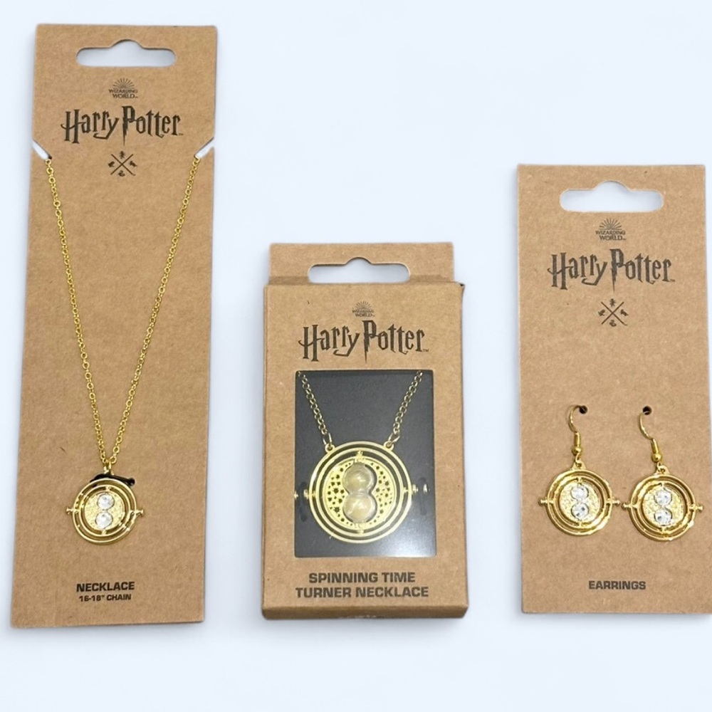 NWT Harry Potter Gold Time-Turner Necklace & Earring Set
